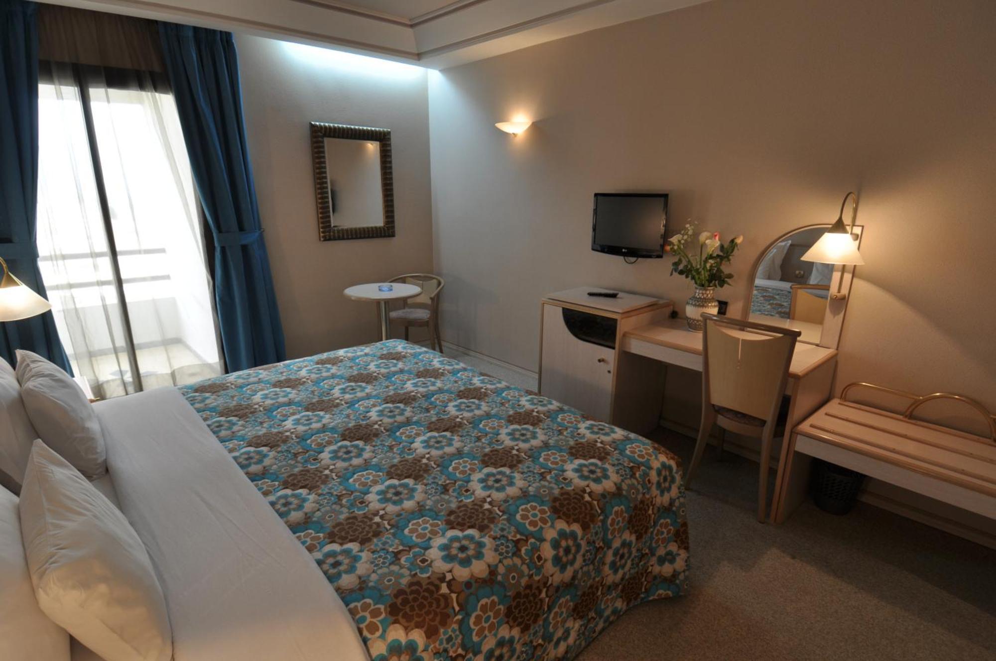 Hotel Wassim Fès Rum bild